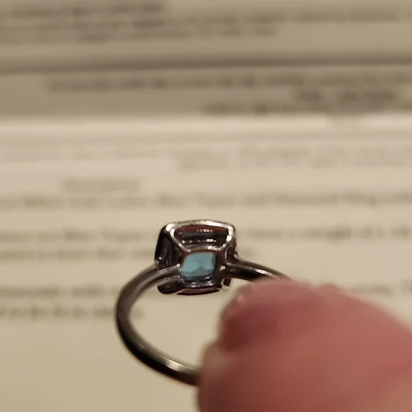 14k White Gold Ladies Blue & Diamond Ring ring - Picture 12 of 17